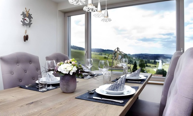 Ibach Appartement | Apartment 'Chillout' with Spa Area and Mountain View