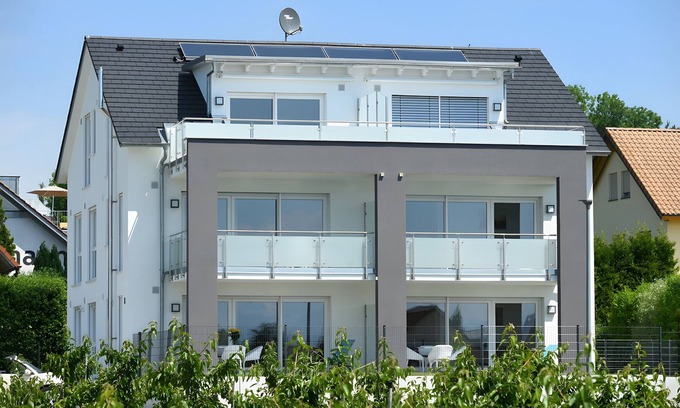 Wasserburg Appartement | Apartment 'Dinkelbach Traumblick 3 F' with Private Terrace, Private Garden and Wi-Fi
