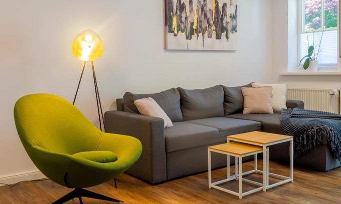 Olpe Appartement | Apartment DaVinci - Sauna, Kamin, Garten, E-Bikes