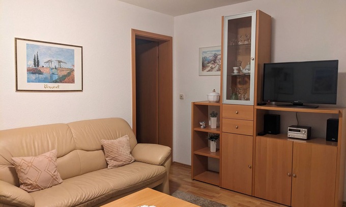 Bad Soden-Salmuenster Appartement | Appartement 'Karolina 1' avec vue sur la montagne, terrasse commune et Wi-Fi