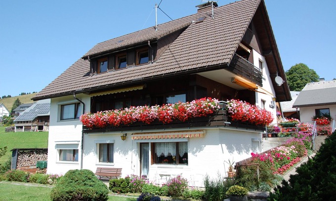Bernau Appartement | Apartment 'Karrach' with Mountain View, Private Terrace and Wi-Fi