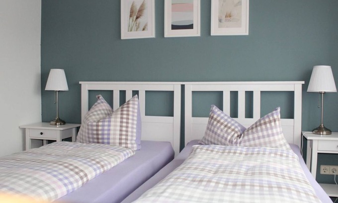 Laucha an der Unstrut Appartement | Apartment/apartment, shower, WC - Guest house under the vineyards