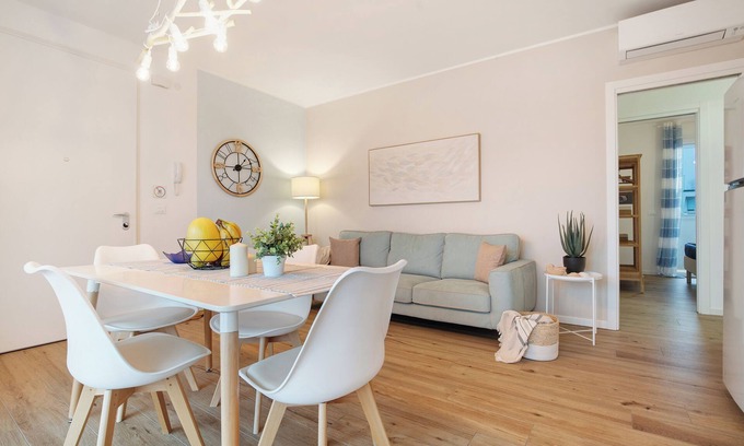 Lido di Jesolo Appartement | Appartement "Deluxe 4" avec terrasse privée, Wi-Fi et climatisation