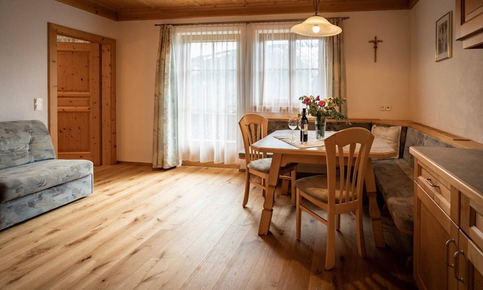 Innervillgraten Appartement | Apartment Dorfblick - Apartmenthaus Gutwenger - Selmerhof