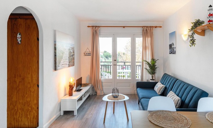 Arenal d'en Castell Appartement | Appartement avec 2 chambres · 4 lits · 1 canapé · 1 salle de bain