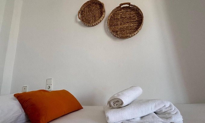 Portinatx Appartement | Apartment in A Hotel 'Vista Mar 1Bb' with Sea View, Wi-Fi and Air Conditioning