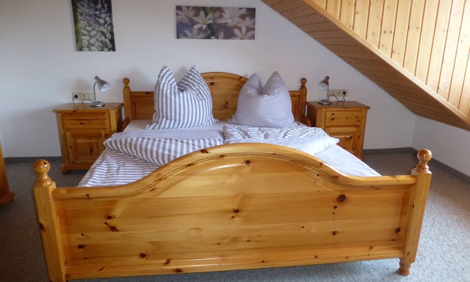 Ostrach Appartement | Apartment 'Feenlämpchen, 35qm' with Mountain View and Wi-Fi