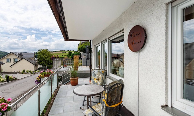 Usseln Appartement | Appartement 'Ferienhaus Doris' avec vue sur les montagnes, terrasse privée et Wi-Fi