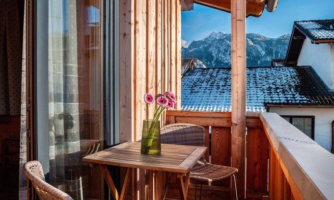 Schwangau Appartement | Appartement 'Ferien Bei Mari' avec vue sur les montagnes, jardin privé et Wi-Fi