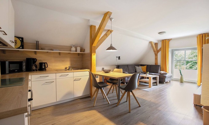 Nordstrand Appartement | Appartement 'Ferienhof Jacobsen 1' avec terrasse partagée, jardin partagé et Wi-Fi
