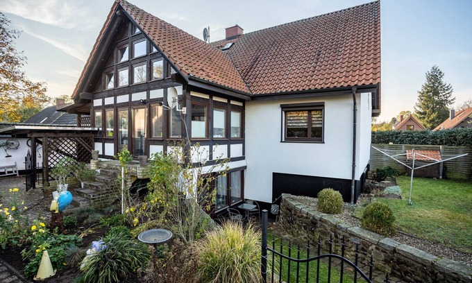 Trollenhagen Appartement | Appartement 'Ferienwohnung Über 2 Etagen' avec jardin privé, balcon et Wi-Fi