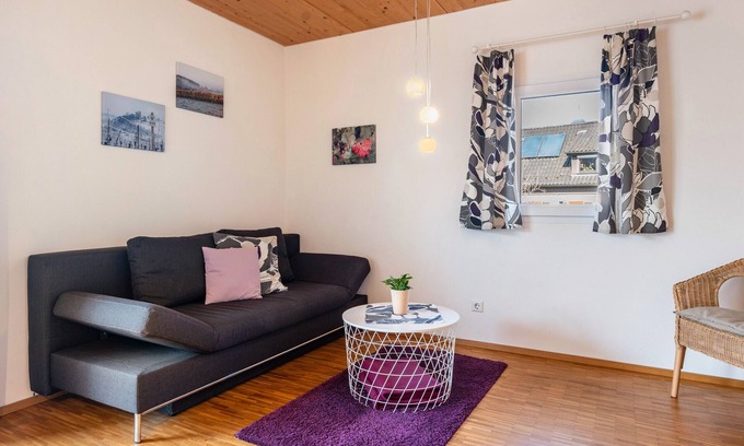Neipperg Appartement | Appartement 'Ferienwohnung Trollinger' avec balcon et Wi-Fi