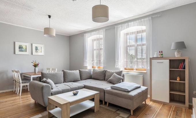 Klosterheide Appartement | Appartement 'Ferienwohnung Mit Großem Garten' avec terrasse partagée, jardin partagé et Wi-Fi