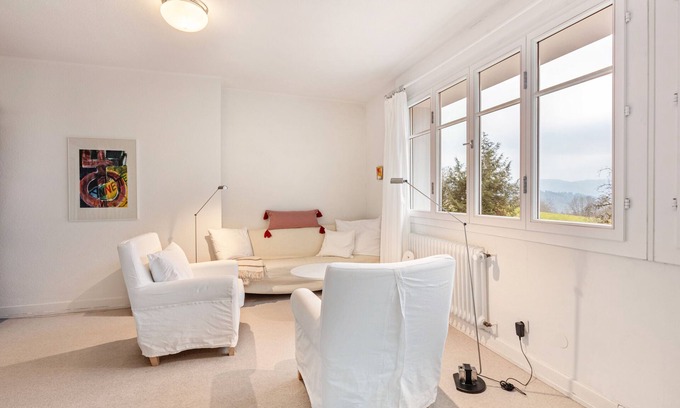 Schopfheim Appartement | Appartement 'Ferienwohnung 1' avec vue sur les montagnes, terrasse partagée et Wi-Fi