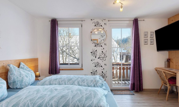 Sankt Georgen im Schwarzwald Appartement | Appartement 'Ferienwohnung 2 Personen' avec jardin partagé, balcon et Wi-Fi