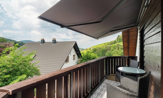 Buehlertal Appartement | Appartement 'Ferienwohnung Wintereck' avec vue sur la montagne, Wi-Fi et climatisation