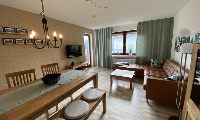 Hemfurth-Edersee Appartement | Appartement "Fewo Am Edersee" avec jardin privé, balcon et Wi-Fi