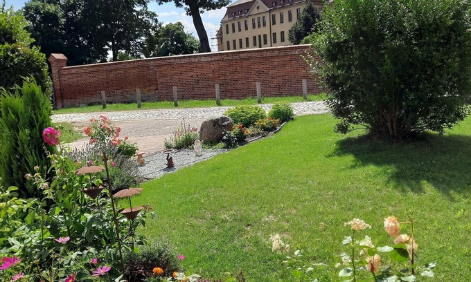 Stavenhagen Appartement | Apartment Fewo am Schloss