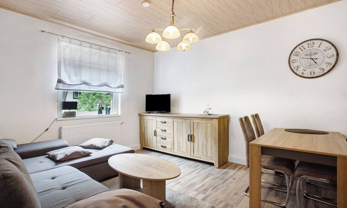 Ortsmitte Appartement | Appartement "Fewo In Schustes" avec terrasse privée et Wi-Fi