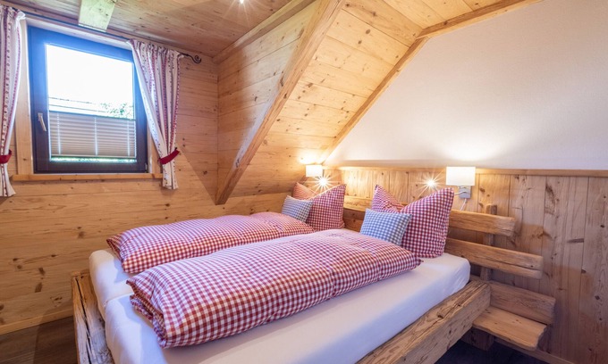 Schwalefeld Appartement | Appartement 'Fewo Rotwand' avec terrasse partagée, jardin partagé et Wi-Fi