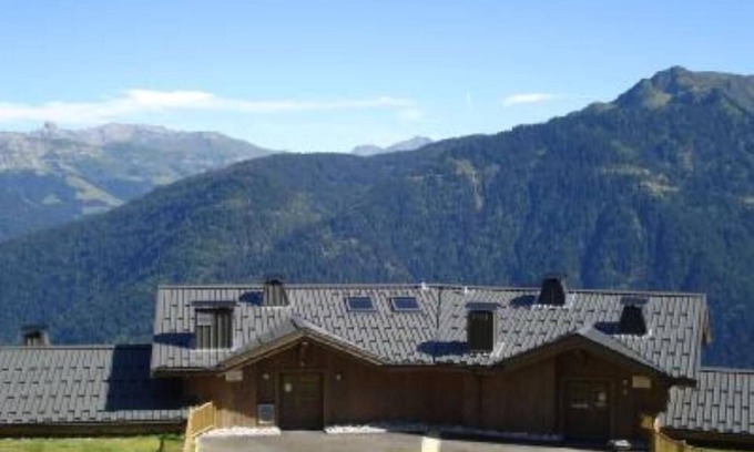 Bisanne 1500 Appartement | SUPERBE APPARTEMENT LES SAISIES BISANNE 1500 avec WIFI, Parking, piscine