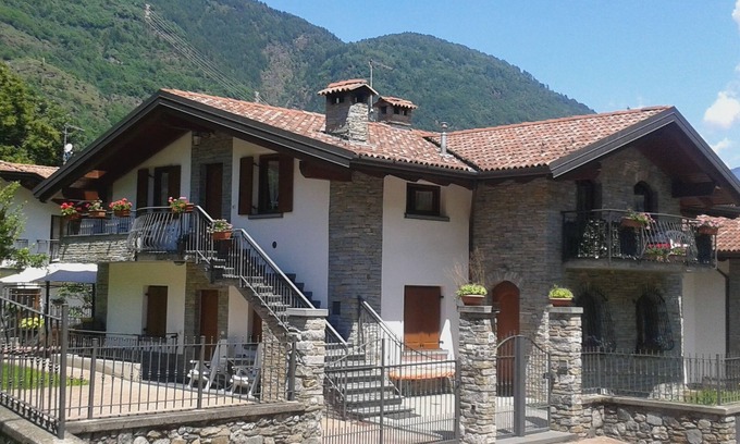 Corteno Golgi Villa | Appartement - Santicolo di Corteno GolgiMaison avec jardin