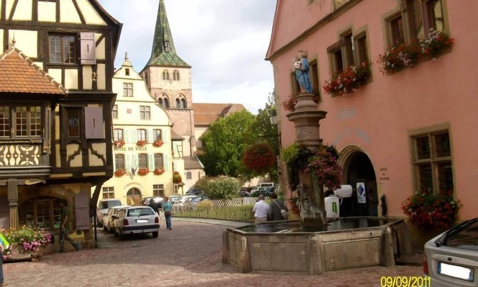 Turckheim Appartement | GITE 4 P 2 CHAMBRES SALON TRES CALME PARKING PRIVE ,GARAGE POUR VELOS;