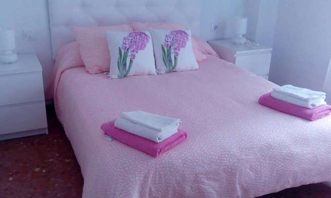 Ciudad Jardin Copropriété | Appartement pour 8 personnes avec Wifi gratuit, climatisation - OFFRE SPÉCIALE.