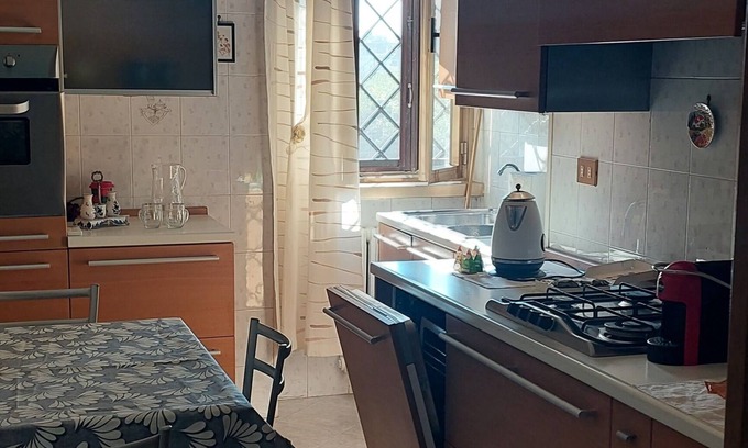 Zona I Val Melaina Appartement | Apartment for family or group of 4 people, about 7 km from the historic center