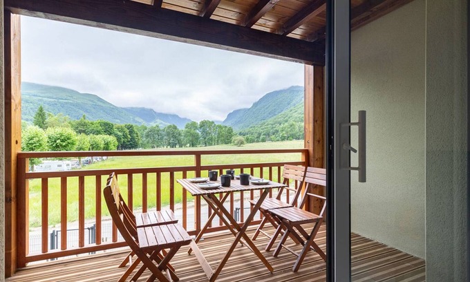 Peyragudes Appartement | Apartment for 4 near Génos Lake
