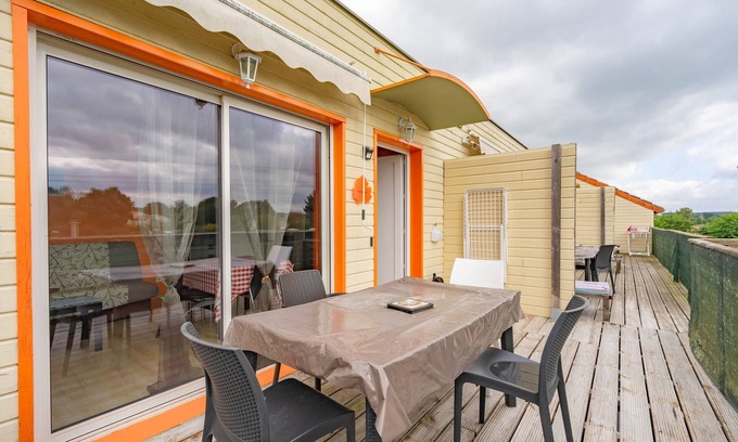 Saint-Simon-de-Bordes Appartement | Appartement 'Le Clos Du Champ De L'Amour - Marennes' avec piscine privée, Wi-Fi et climatisation