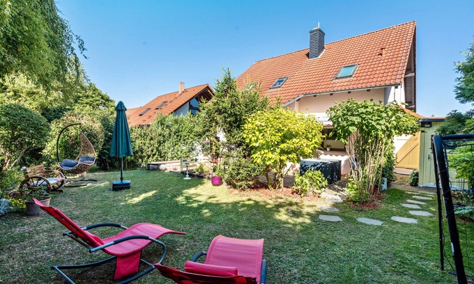 Pesterwitz Appartement | Apartment 'Gemütliche Bei Dresden' with Shared Garden and Wi-Fi
