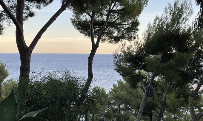 Andora Maison | Appartement GEMMA, vue magnifique sur la mer et la pinède