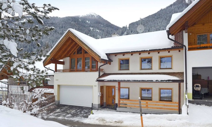 Kappl Appartement | Appartement Georg by Interhome