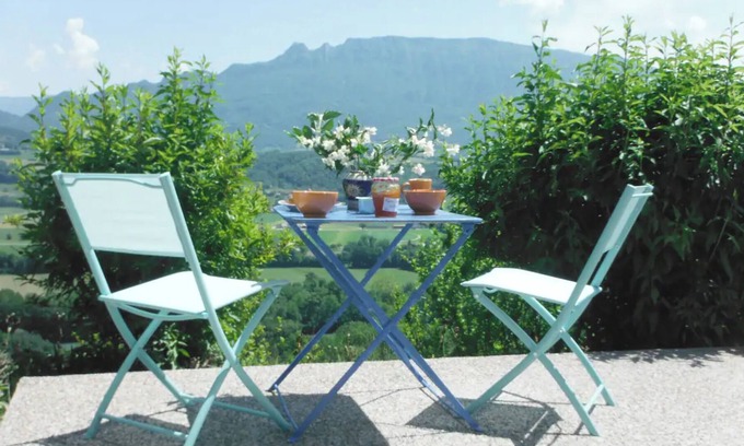 Parves et Nattages Appartement | Apartment 'Gite Encheminant' with Mountain View, Private Terrace and Wi-Fi