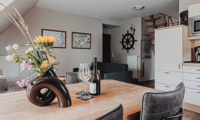 Baltrum Appartement | Apartment 'Gorch Fock' with Shared Terrace, Shared Garden and Wi-Fi