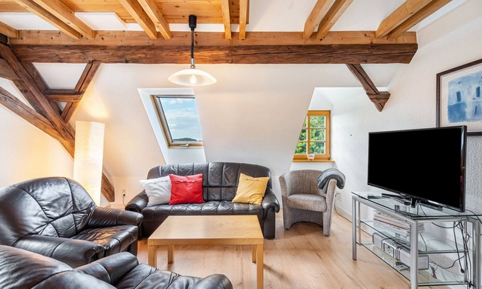 Chemnitz Appartement | Appartement 'Gutshof Lesch - Ferienwohnung 1' avec jardin privé et Wi-Fi