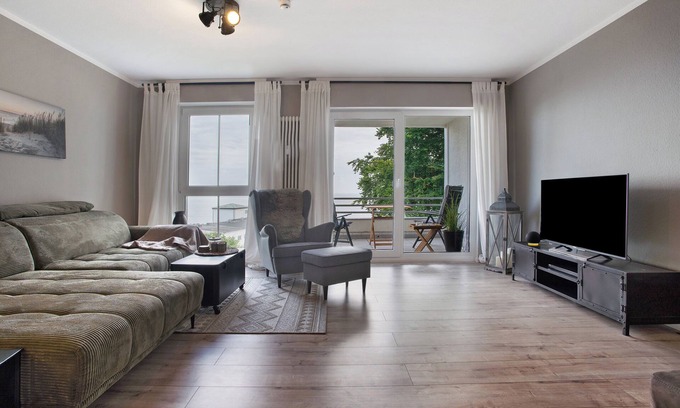 Sassnitz Appartement | Appartement "Hafenblick" avec vue sur la mer, balcon et Wi-Fi