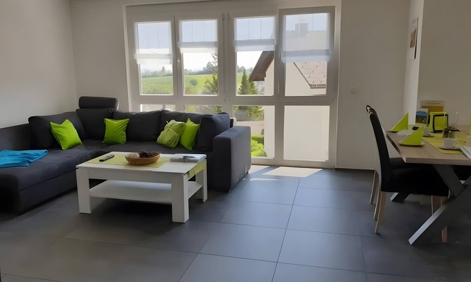 Hoechenschwand Appartement | Apartment 'Haldenweg' with Mountain View, Shared Garden and Balcony