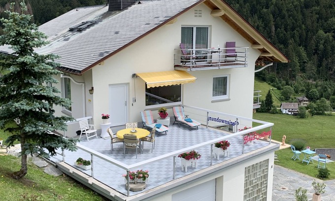 Todtmoos Appartement | Appartement "Haus Oehlberg" avec vue panoramique, terrasse privée et Wi-Fi