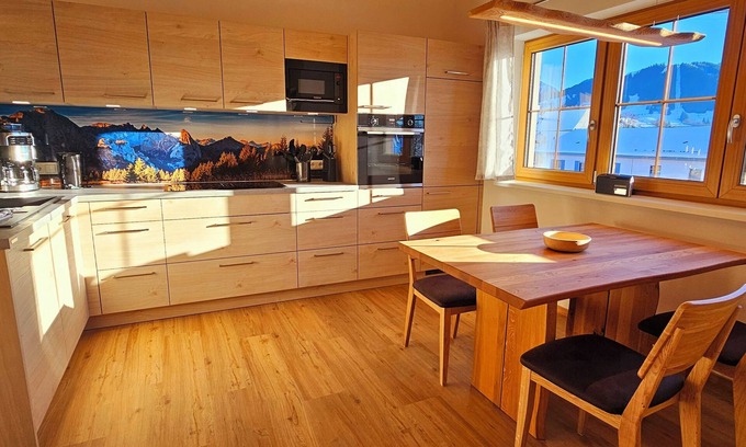 Halblech Appartement | Apartment Hipp No. 10 - 67m² new building on the top floor with balcony, mountain and castle view Top location
