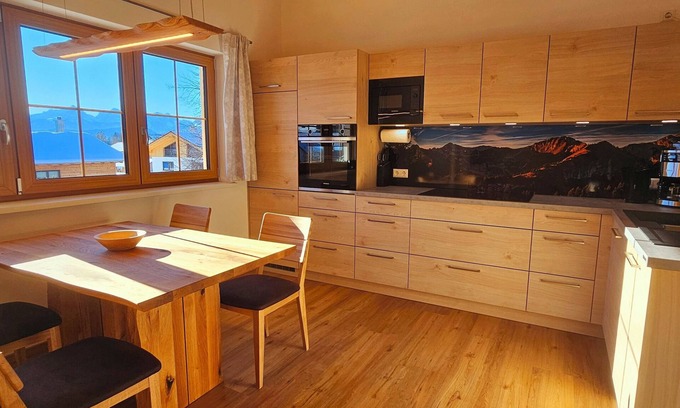 Halblech Appartement | Apartment Hipp No. 11 - 67m² new building on the top floor with balcony, mountain and castle view Top location