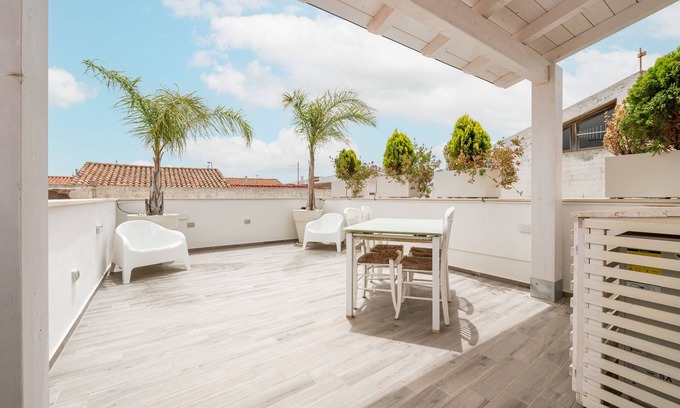 Calasetta Appartement | Appartement "Home 101" avec vue sur la mer, Wi-Fi et climatisation