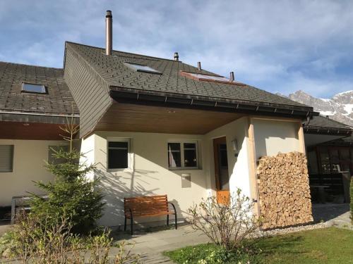 Engelberg Appartement | Apartment Hostattstrasse 20 by Interhome