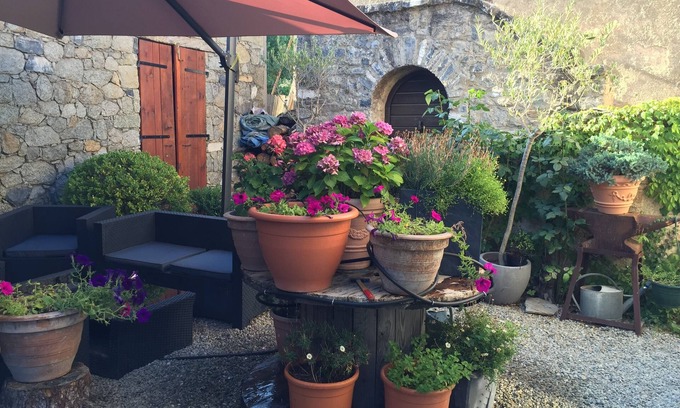 Corte Appartement | Appartement - situation idéale - rez de chaussée - jardin - patio