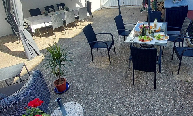 Worms Appartement | Apartment II, 3 Schlafzimmer, 1 Wohn-/schlafzimmer, Max. 8 Personen