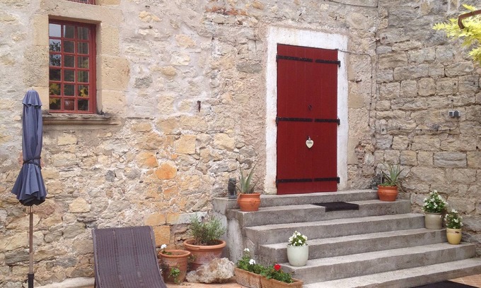 La Tour-Sur-Orb Appartement | Appartement dans le 12ème siècle Château de Boussagues
