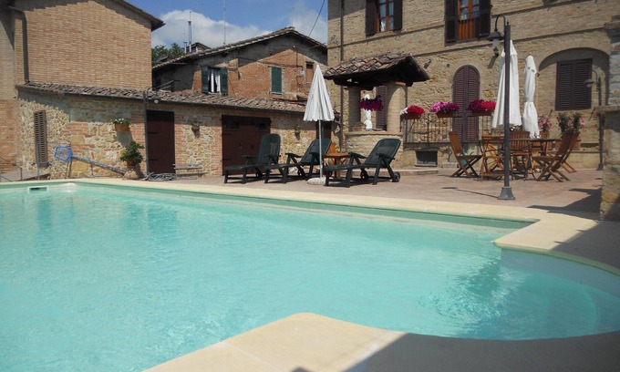 Montecchio Appartement | Appartement dans ferme à quelques kilomètres du centre
