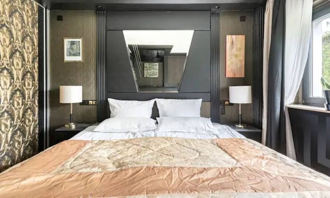 Charlottenburg-Wilmersdorf Appartement | Appartement dans un excellent emplacement à la foire directement sur le Grunewald près de Kudamm avec jardin