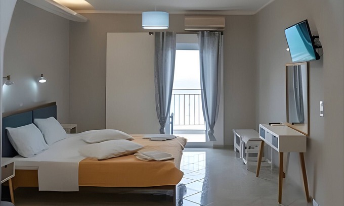 Parga Appartement | Appartement dans un hôtel 'Ermioniroom 1' avec vue sur la mer, Wi-Fi et climatisation